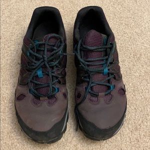 Berry Merrell sneakers